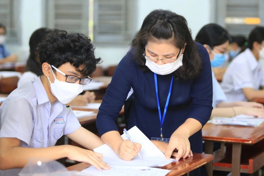 Phụ huynh Hà Nội có con đăng ký thi trường THPT này đang "mừng húm": Năm ngoái 8 điểm/môn mới đỗ, năm nay tỷ lệ chọi chưa đến 1!