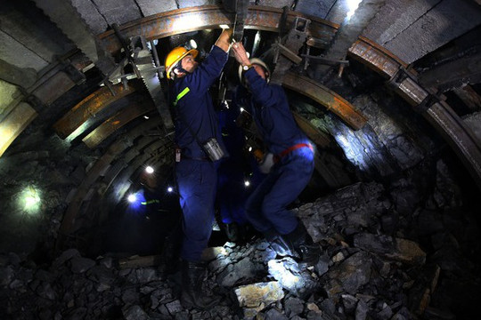 Sập hầm lò, 3 công nhân tử vong