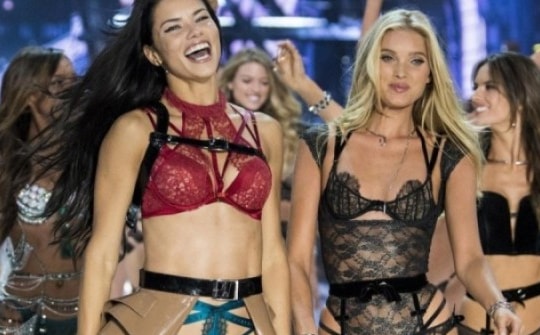 Show nội y Victoria's Secret trở lại sau 5 năm gián đoạn