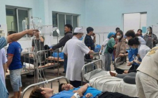 Đồng Nai: Gần 100 công nhân nhập viện sau khi ăn bánh đa, mì quảng