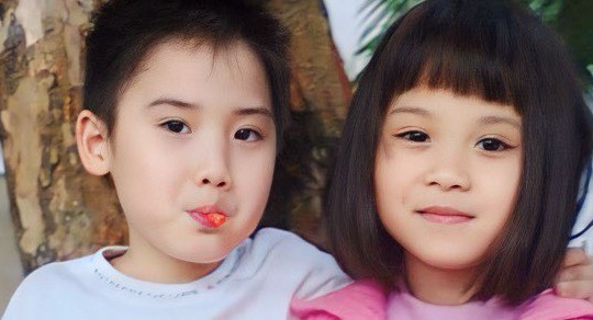 Chỉ có 5 triệu để lo cho 2 con học ở Hà Nội, bà mẹ này tìm ra giải pháp "0 đồng" giúp con học giỏi mà không tốn