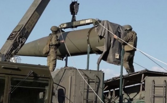 Nga khởi động tập trận hạt nhân chiến thuật bằng tên lửa Iskander, Kinzhal