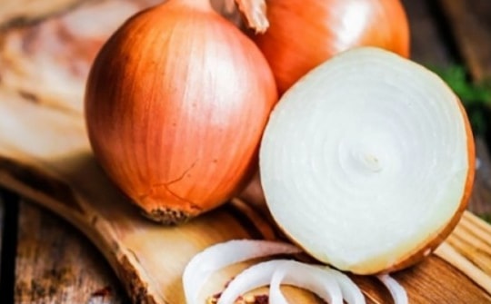Ăn hành tây nhiều nhưng bạn đã biết 10 công dụng của loại củ này chưa?