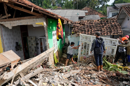 Indonesia nỗ lực khôi phục giáo dục sau động đất