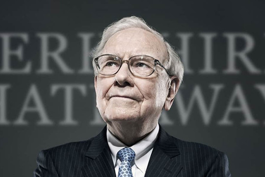 21 tuổi, Warren Buffett bỏ ra 100 Đô la để tham gia lớp học này và cuộc đời ông đã sang trang: "Sự cải thiện nhỏ trong kỹ năng giao tiếp có thể tạo nên khác biệt lớn về khả năng kiếm tiền của bạn"