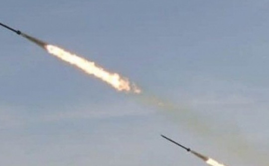Nga tấn công tổng hợp vào Kiev, nhiều mục tiêu trên không bị bắn hạ