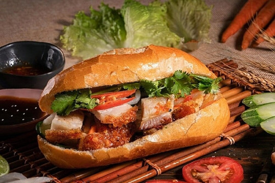 10 quán bánh mì ngon, rẻ nhất định phải ghé ở TP Nha Trang