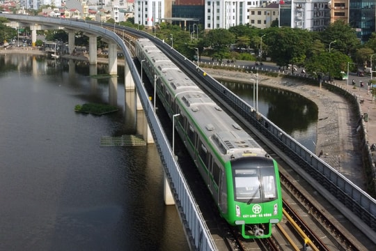 Hà Nội xem xét đề án xây hệ thống metro, phát triển xe buýt điện vào đầu tháng tới