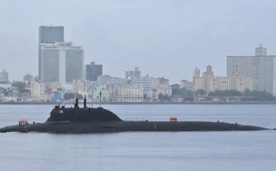 Tàu ngầm hạt nhân tối tân của Nga lần đầu lộ diện ở Cuba