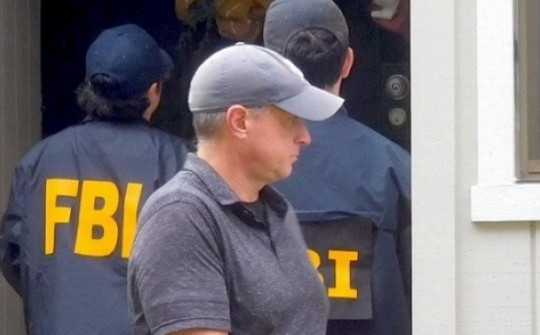 FBI khám nhà 'Vua rác' David Dương và Thị trưởng Oakland