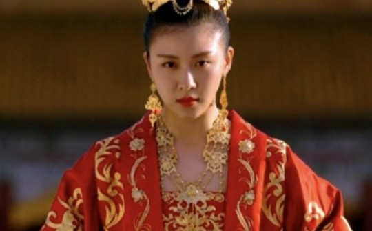 Cô gái từ bán đảo Triều Tiên sang Trung Hoa, sau trở thành hoàng hậu quyền lực lấn át hoàng đế