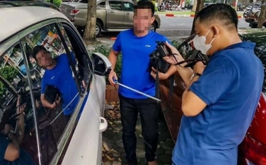Manh mối làm lộ diện đối tượng đập vỡ kính 9 ô tô ở Hà Nội