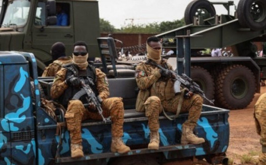 NÓNG trong tuần: Lộ thủ phạm sát hại hơn 100 binh sĩ ở Burkina Faso