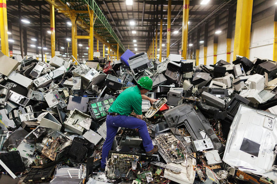 Cấp thiết xử lý rác thải điện tử
