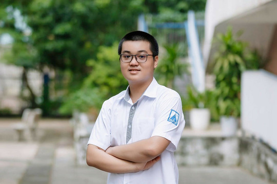Nam sinh trường Ams đạt điểm cao nhất kỳ thi vào lớp 10 tại Hà Nội