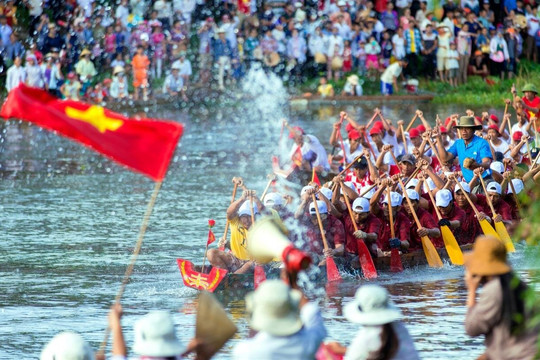 Những lễ hội đặc sắc nhất nên trải nghiệm một lần ở Quảng Bình