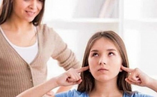 8 câu cha mẹ khôn ngoan không bao giờ nói với trẻ vị thành niên
