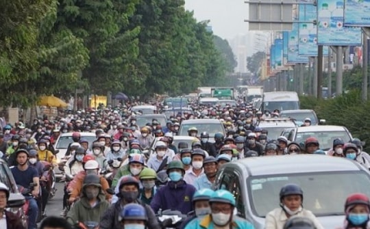 Nghiên cứu làm đường trên cao giảm ùn tắc khu vực Tân Sơn Nhất
