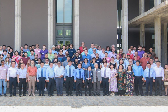 Hơn 100 nhà khoa học gặp gỡ tại Quy Nhơn để chia sẻ về vật lí, vũ trụ học