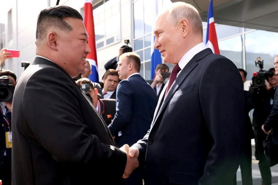 Triều Tiên cử phái đoàn quân sự ưu tú đến Nga