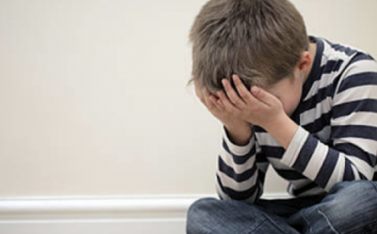 5 biểu hiện đáng lo ở con buộc bố mẹ phải xem lại mình