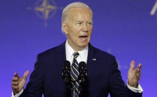 Tổng thống Mỹ Joe Biden thể hiện sự mạnh mẽ tại Hội nghị Thượng đỉnh NATO