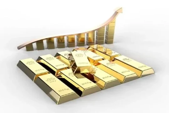 Giá vàng hôm nay 13/7 thế giới tăng mạnh trên 2.400 USD/ounce