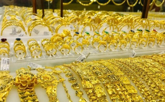 Giá vàng hôm nay 14/7: Vàng SJC mua vào bất ngờ bật tăng theo đà vàng nhẫn