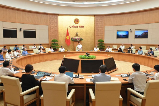 Phó Thủ tướng Lê Thành Long làm việc với lãnh đạo chủ chốt Bộ GD&ĐT