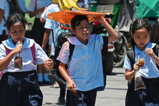 Học sinh Philippines nghỉ học vì hạn hán
