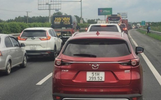Đề xuất cấm xe tải vào đường cao tốc TP HCM-Long Thành-Dầu Giây giờ cao điểm cuối tuần, lễ, Tết