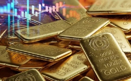 Dự báo giá vàng ngày 19/7: Vàng SJC lại tăng mạnh, bất ngờ cảnh tượng các các cửa hàng vàng