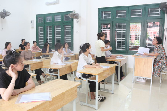 Nhiều trường ở Quảng Trị có tỷ lệ học sinh đỗ tốt nghiệp THPT đạt 100%