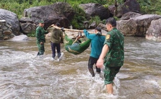 Người đàn ông sống sót sau 4 ngày rơi xuống vực trong rừng sâu