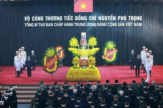 Đoàn Ban Chấp hành Trung ương Đảng viếng Tổng Bí thư Nguyễn Phú Trọng