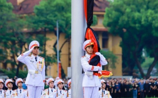 VIDEO: Xúc động Lễ treo cờ rủ Quốc tang Tổng Bí thư Nguyễn Phú Trọng