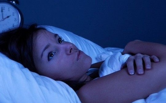 Ba bất thường lúc ngủ cảnh báo ung thư phổi