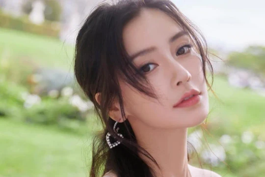 Angelababy chuẩn bị tái xuất sau làn sóng phong sát ngầm?