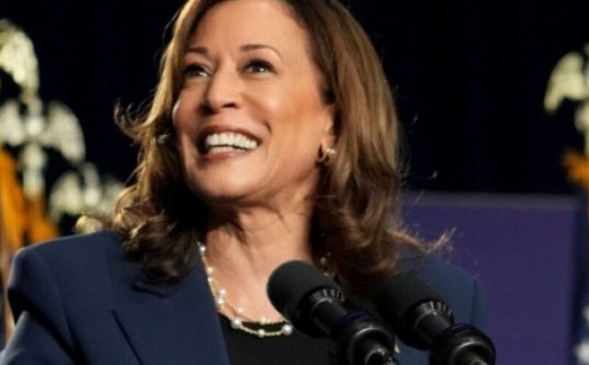 Với 99% phiếu ủng hộ, bà Kamala Harris chính thức là đối thủ của ông Trump