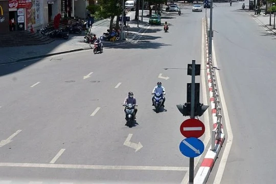 Thời tiết hôm nay 8/8: Cả nước ngày nắng tới nắng nóng gay gắt, chiều tối mưa rào và dông