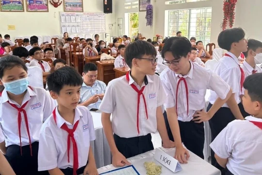 Lúng túng chọn đội tuyển học sinh giỏi môn tích hợp