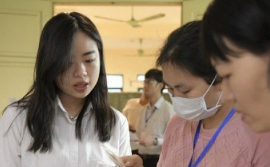 Đề xuất giảm xét tuyển đại học bằng học bạ, dừng xét tuyển sớm