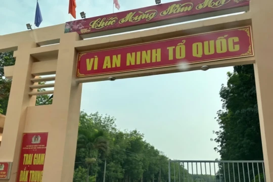 Mâu thuẫn trong trại giam, phạm nhân dùng dao đâm 'bạn tù' tử vong