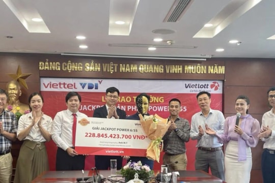 Mua Vietlott để cầu may, chàng trai “ẵm” hơn 228 tỷ đồng