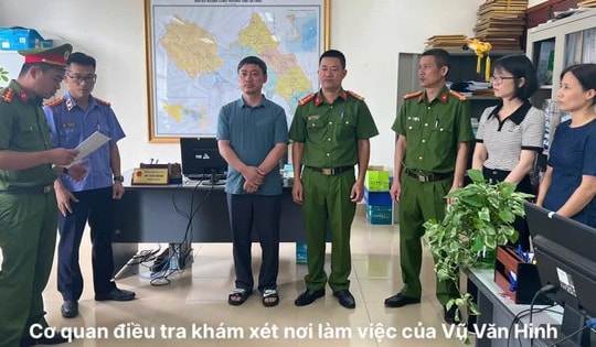 Tạm giữ hình sự Vũ Văn Hinh và khám xét khẩn cấp nơi làm việc