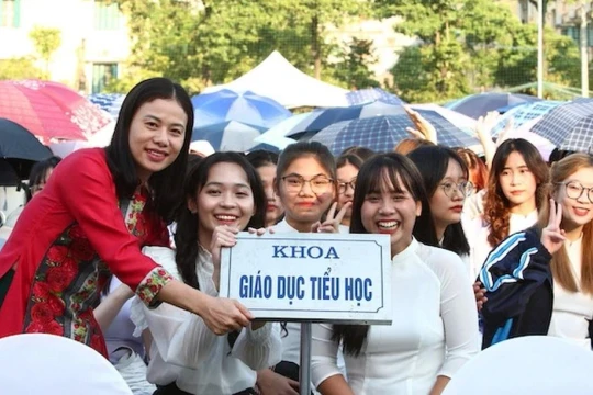 Không bất thường khi điểm chuẩn ngành Sư phạm thuộc diện cao nhất