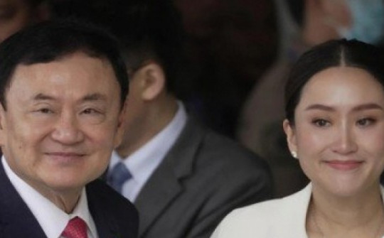 Ông Thaksin bàn sâu về ma túy, lòng từ bi, ví điện tử