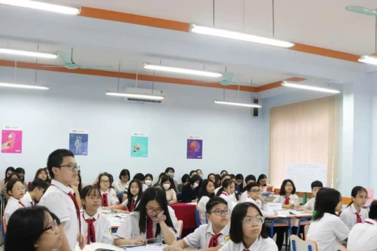 Quản lý dạy thêm, học thêm cần chế tài chặt chẽ