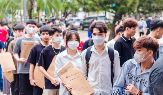 Chiêu trò lừa đảo bủa vây tân sinh viên, các trường liên tục ra cảnh báo