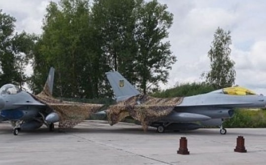 Ukraine có thể dùng cao tốc làm đường băng cho tiêm kích F-16